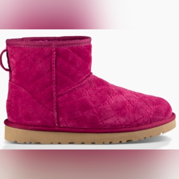UGG Shoes - UGG Australia Women's Classic Suede W Arden Boots Size 6 MSRP $135